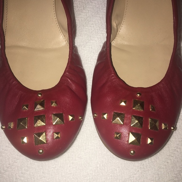 EUC J.Crew Red Cece Pyramid Studded Flats Size 8 - Picture 3 of 8